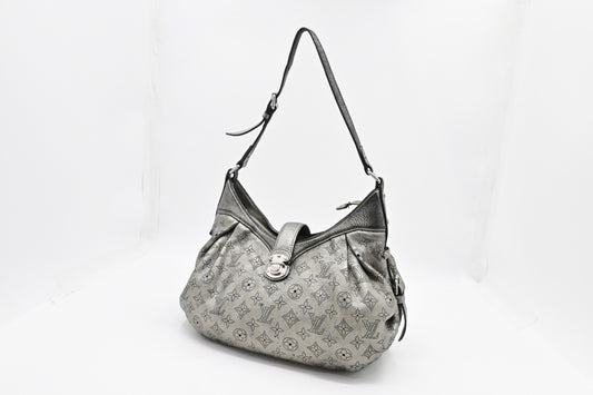 Louis Vuitton Mahina XS in Silver Metallic Leather