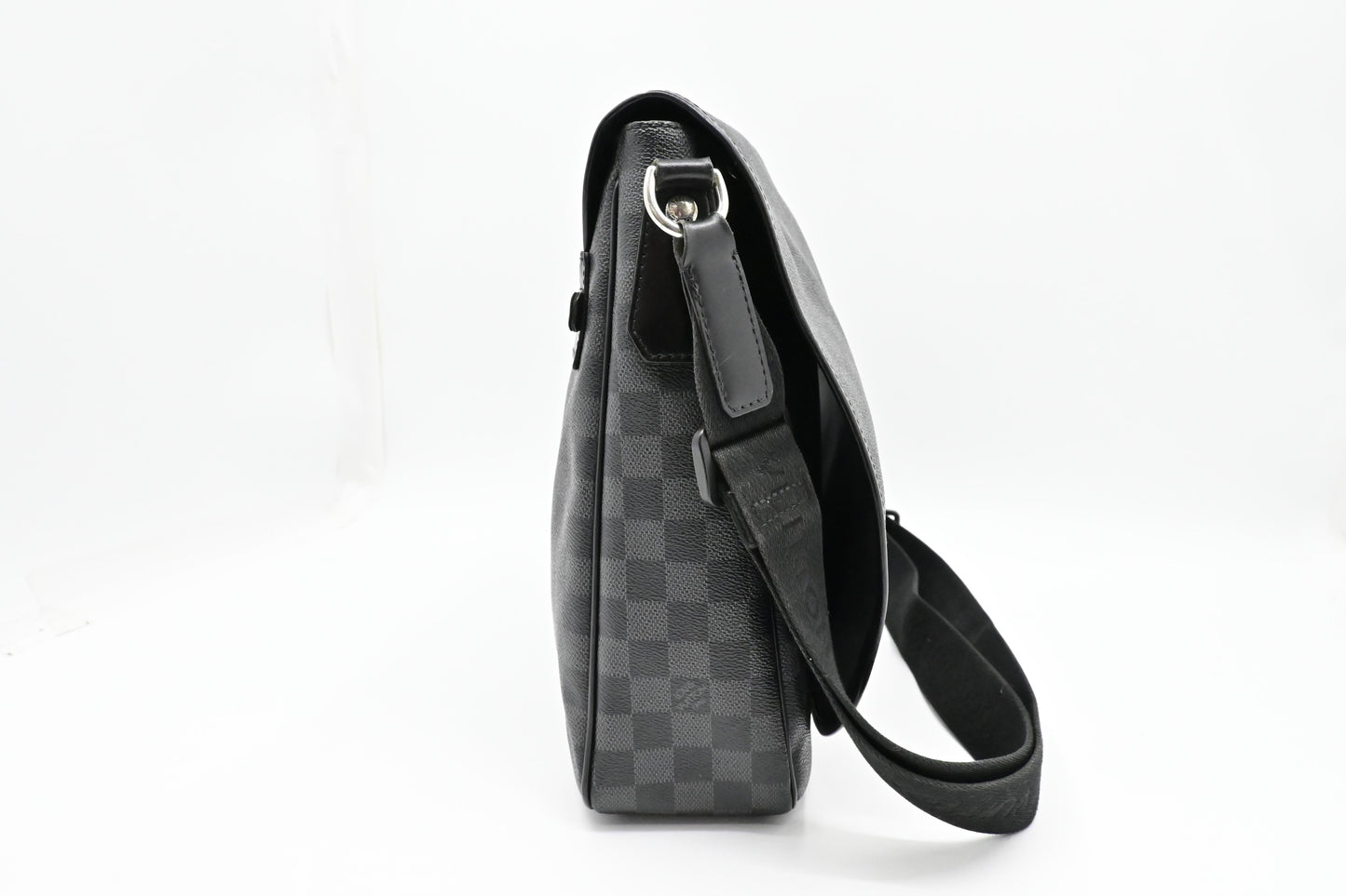 Louis Vuitton Daniel GM in Damier Graphite Canvas