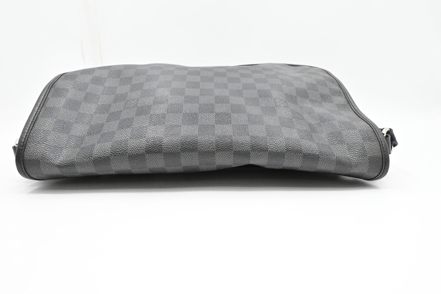 Louis Vuitton Daniel GM in Damier Graphite Canvas