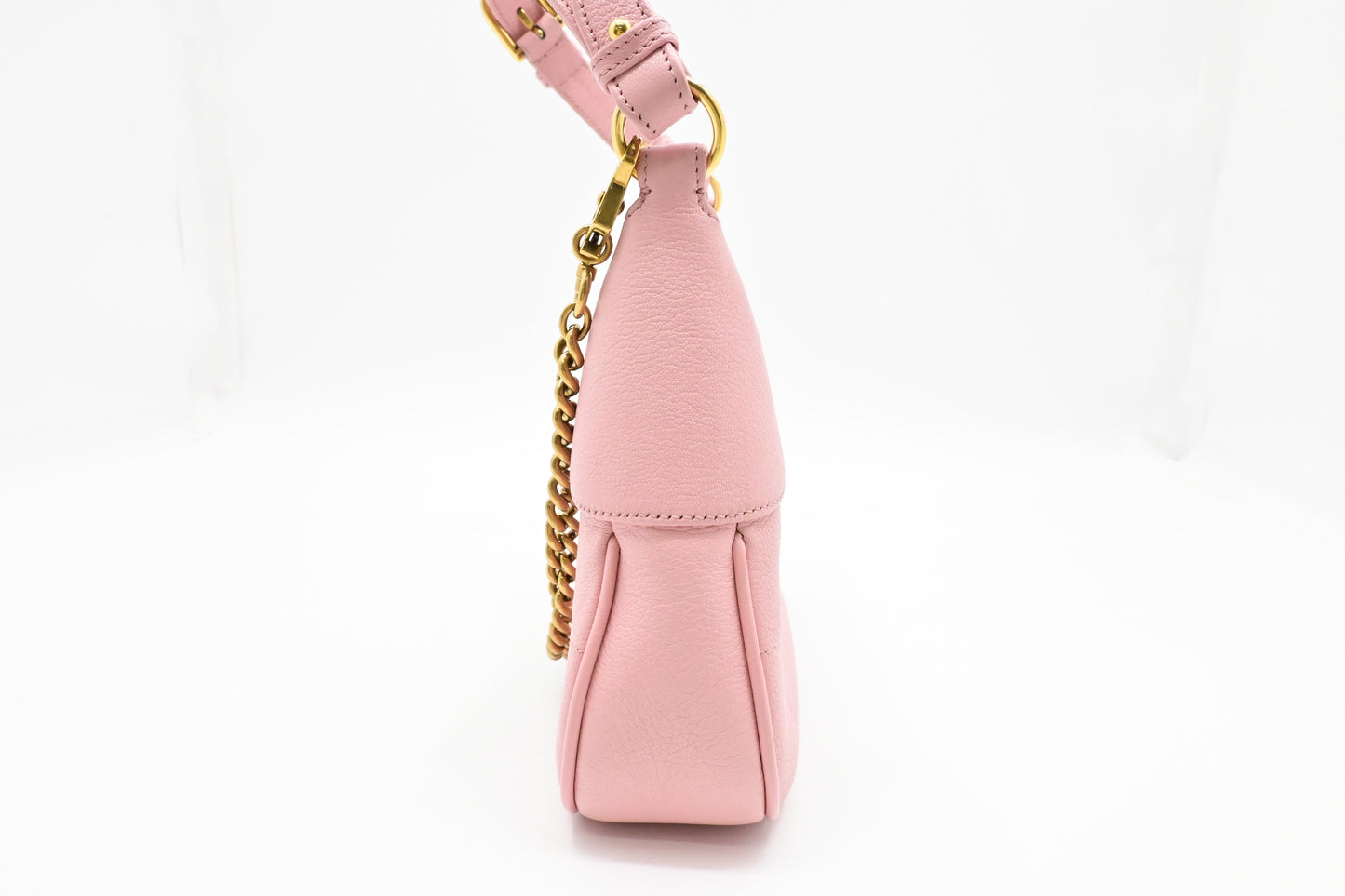 Gucci Small Aphrodite Shoulder Bag in Pink Leather