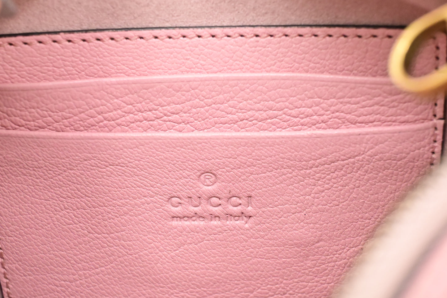 Gucci Small Aphrodite Shoulder Bag in Pink Leather