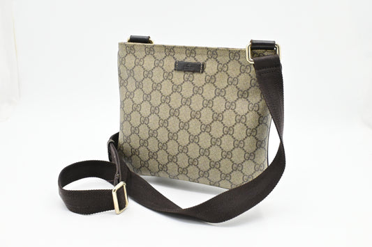 Gucci Crossbody in GG Supreme Canvas