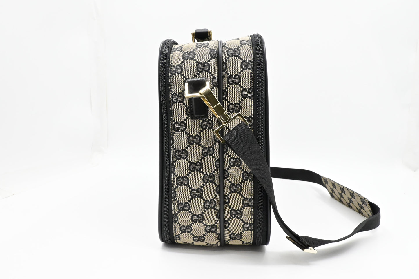 Gucci Shoulder Bag in Black GG Canvas