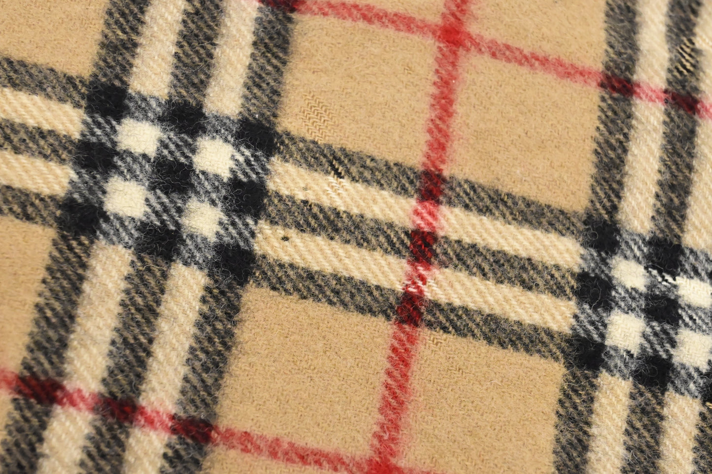 Burberry Scarf in Beige Wool