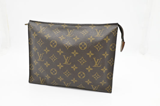 Louis Vuitton Toiletry 26 in Monogram Canvas