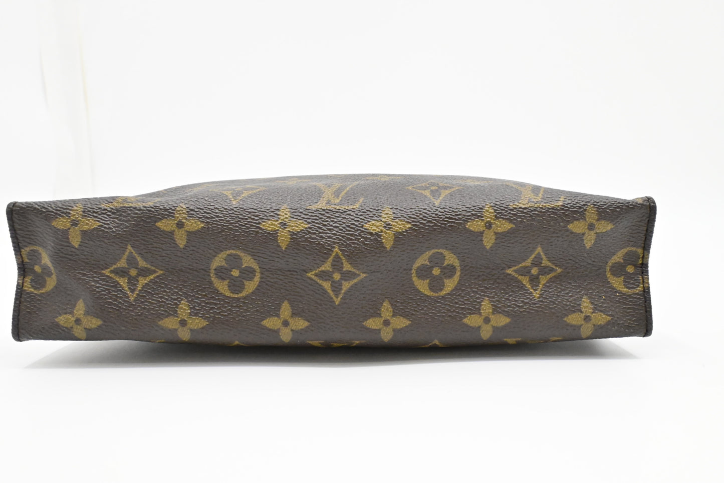 Louis Vuitton Toiletry 26 in Monogram Canvas