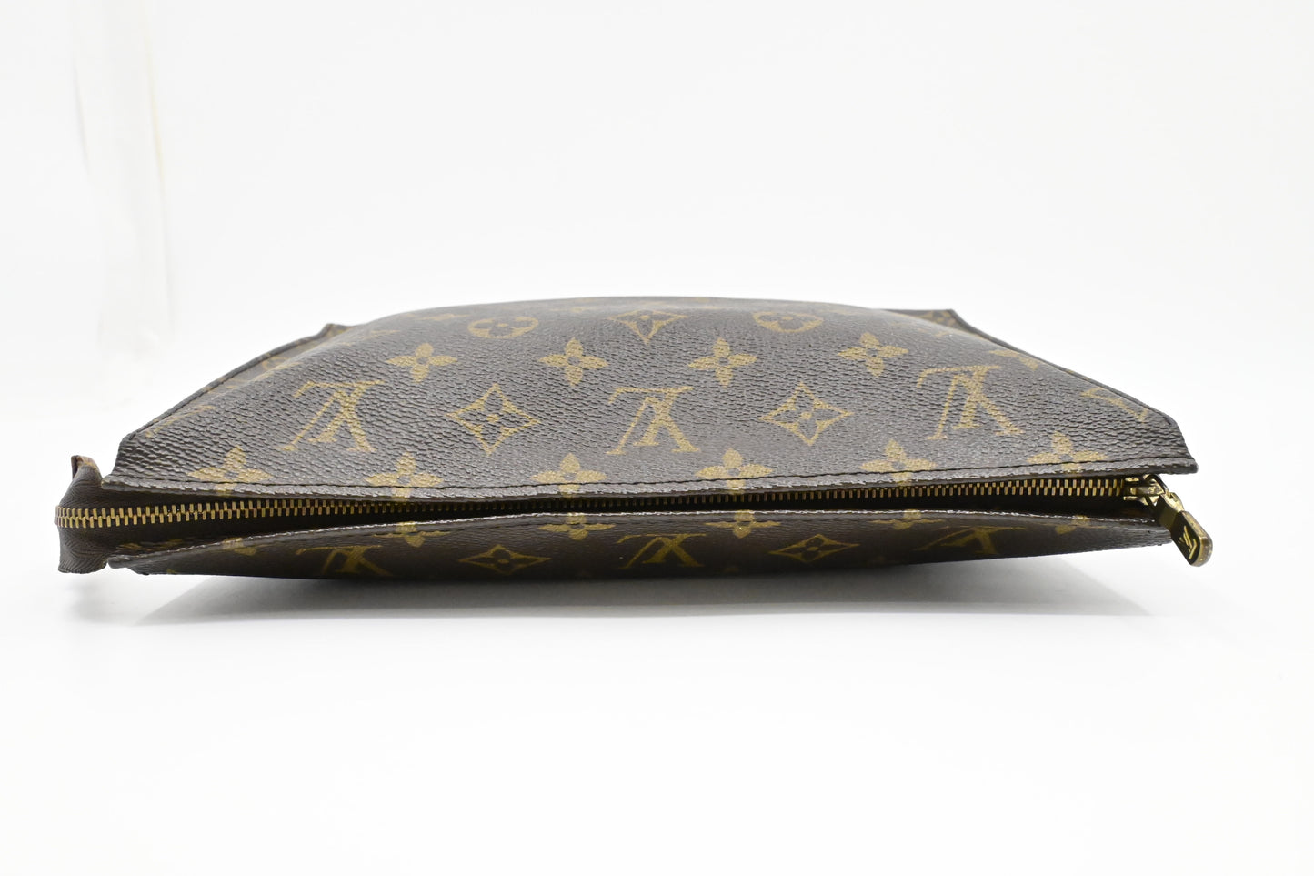 Louis Vuitton Toiletry 26 in Monogram Canvas