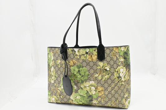 Gucci Reversible Tote in Green Blooms GG Supreme Canvas