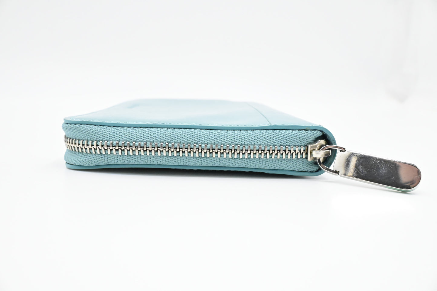 Tiffany & Co. Zippy Wallet in Tiffany Blue Leather