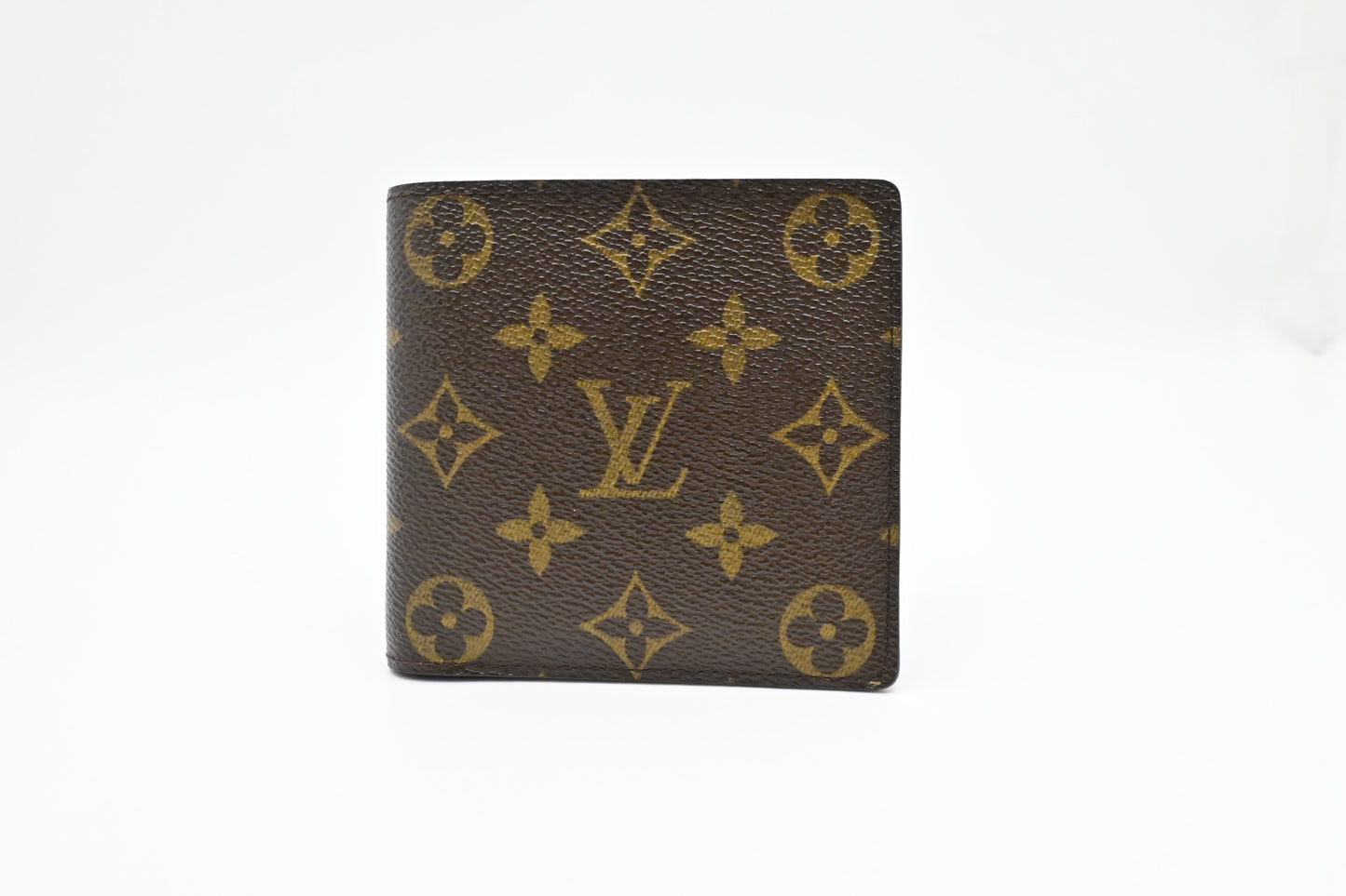 Louis Vuitton Bifold Wallet in Monogram Canvas