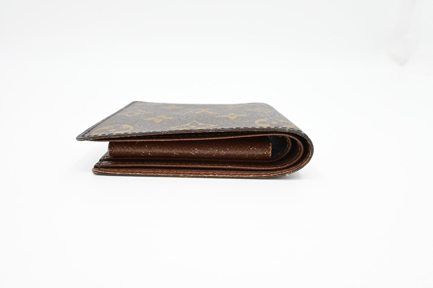 Louis Vuitton Bifold Wallet in Monogram Canvas