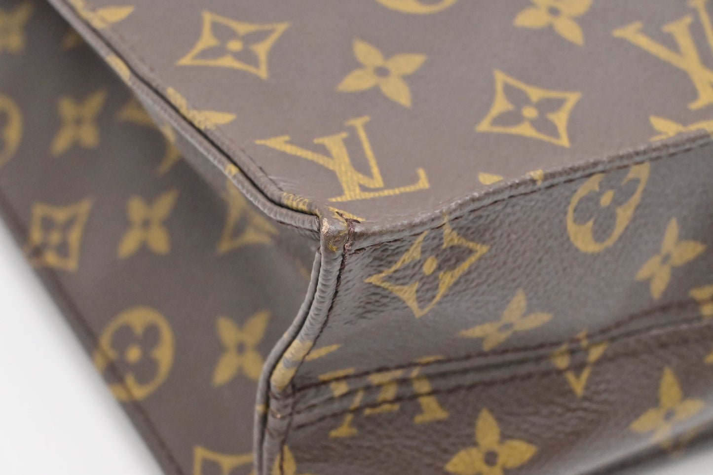 Louis Vuitton Sac Plat in Monogram Canvas