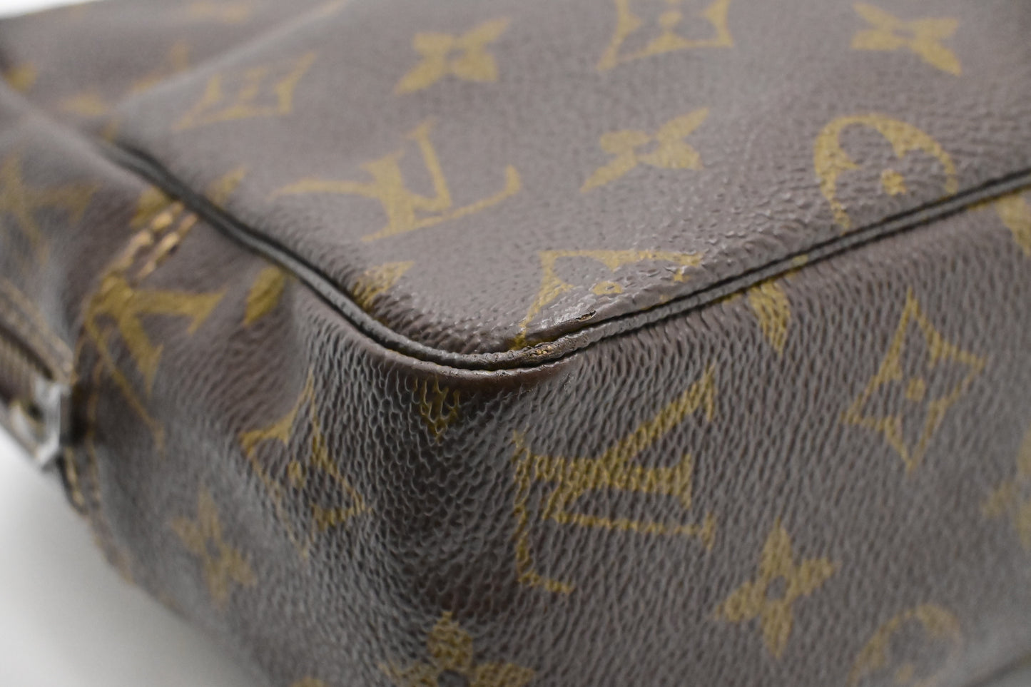 Louis Vuitton Trousse 28 in Monogram Canvas