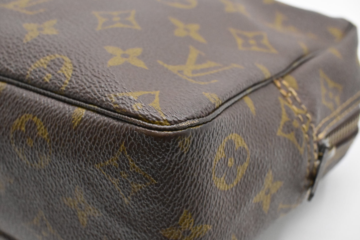 Louis Vuitton Trousse 28 in Monogram Canvas