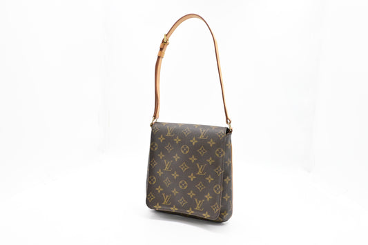 Louis Vuitton Musette Salsa in Monogram Canvas