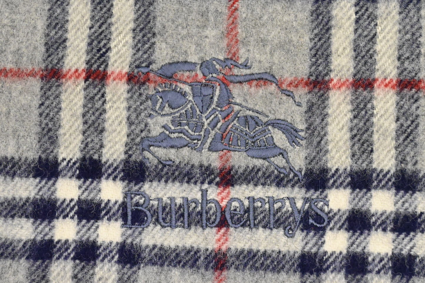 Burberry Stole in Grey New Wool