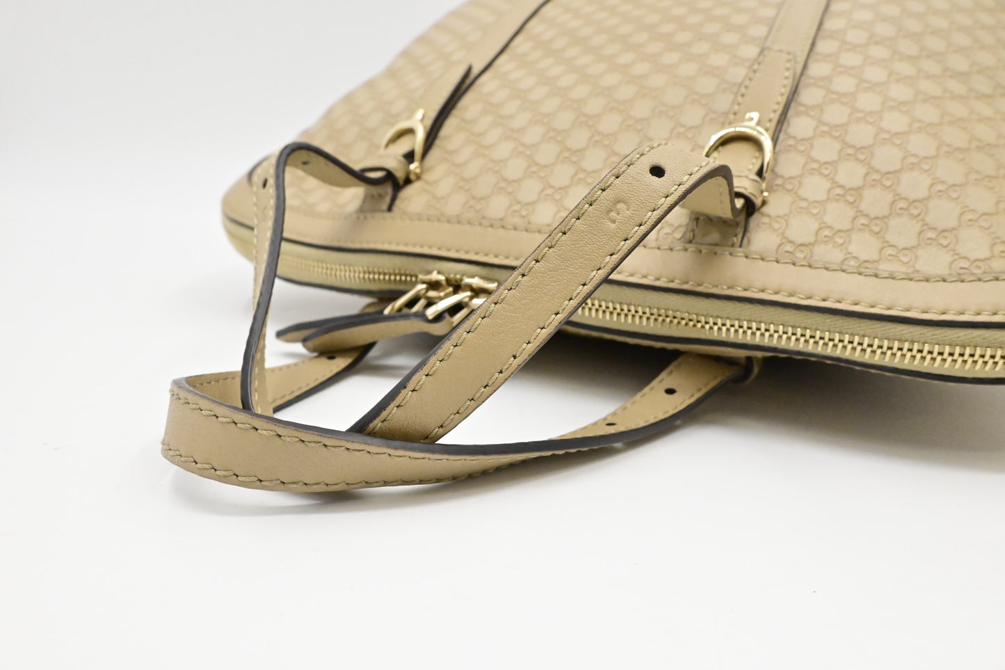 Gucci Handbag in Beige Micro Guccissima Leather