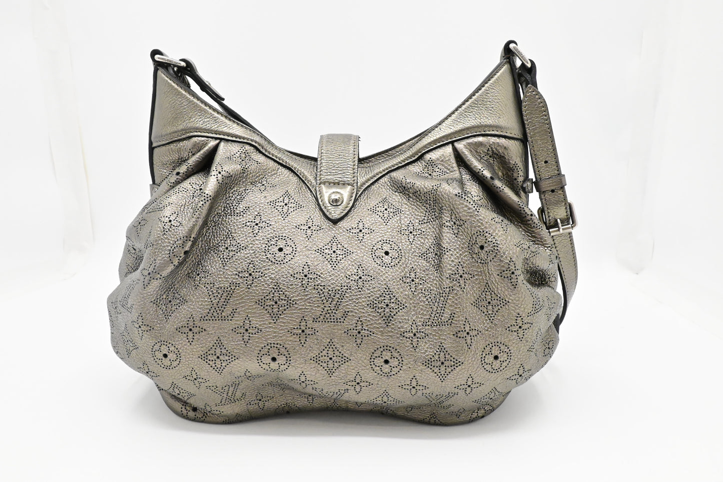 Louis Vuitton Mahina XS in Metallic Bronze Leather