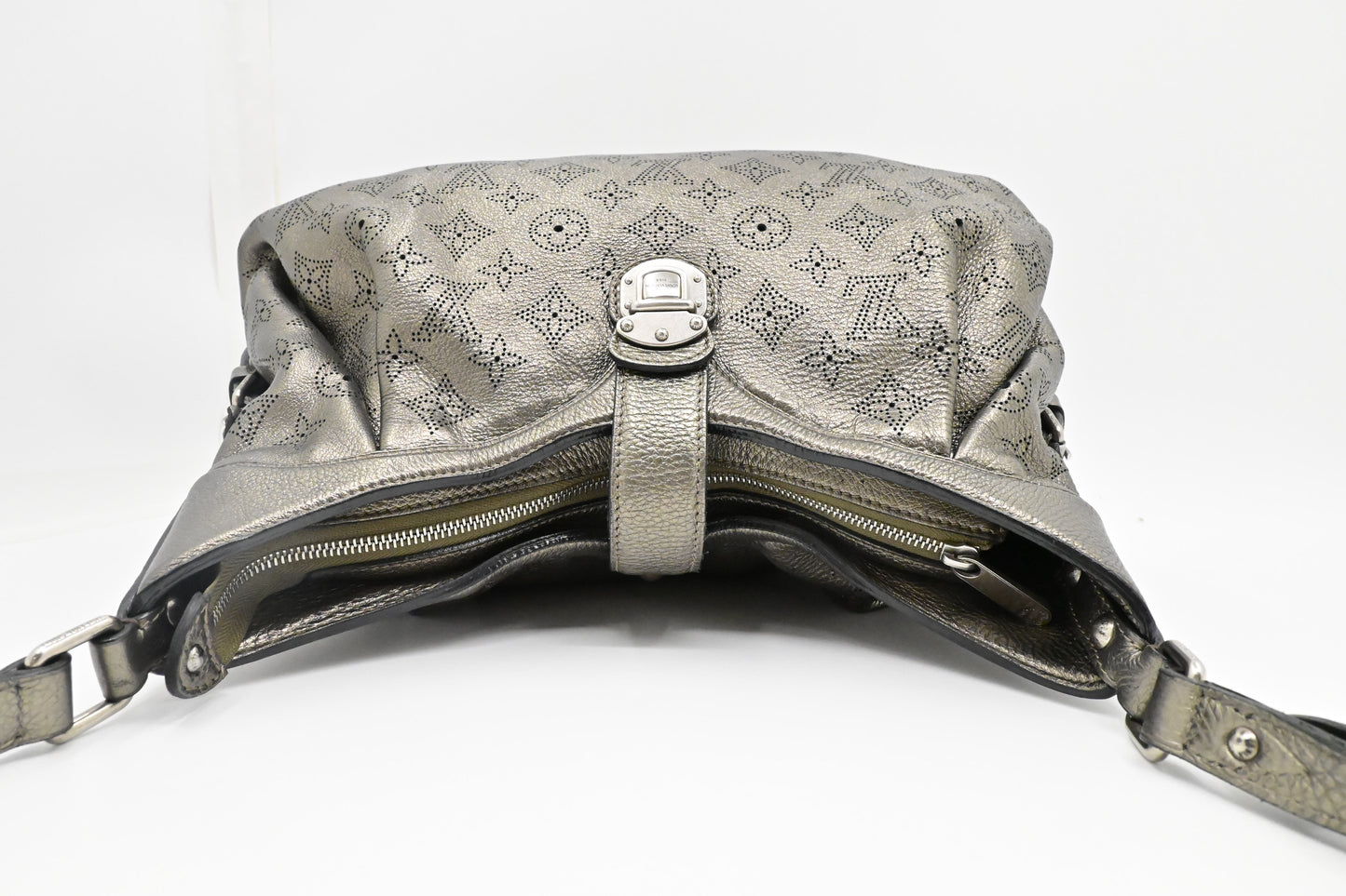 Louis Vuitton Mahina XS in Metallic Bronze Leather