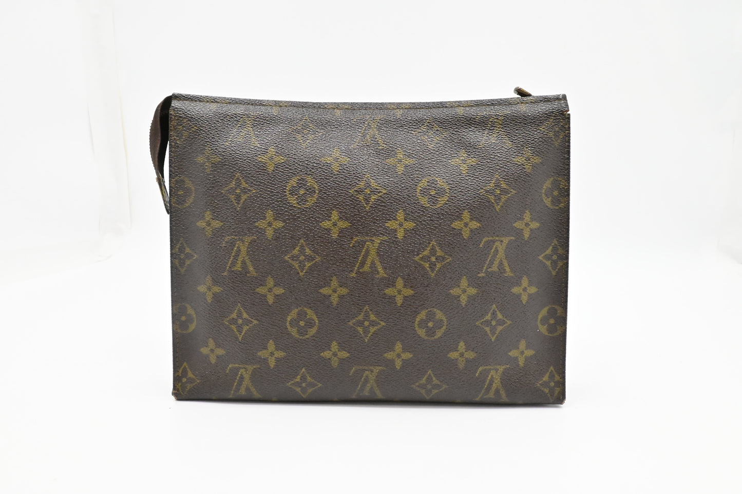 Louis Vuitton Toiletry 26 in Monogram Canvas