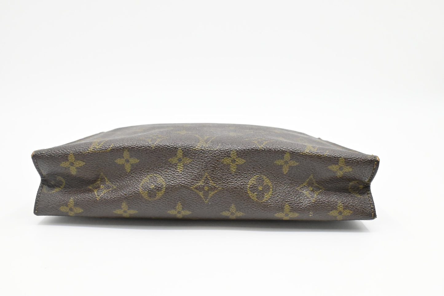 Louis Vuitton Toiletry 26 in Monogram Canvas