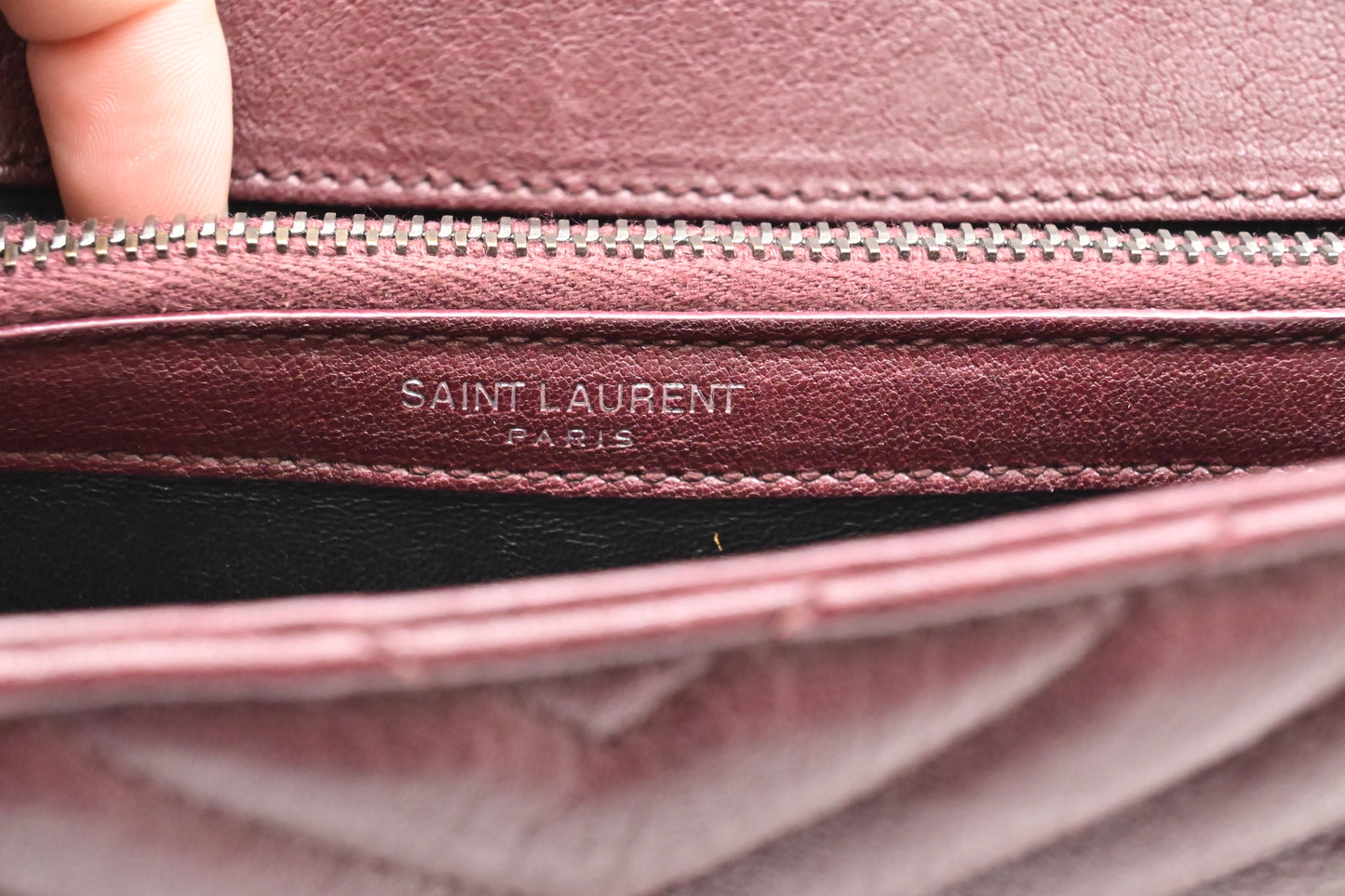 YSL Saint Laurent College Medium in Burgundy Leather