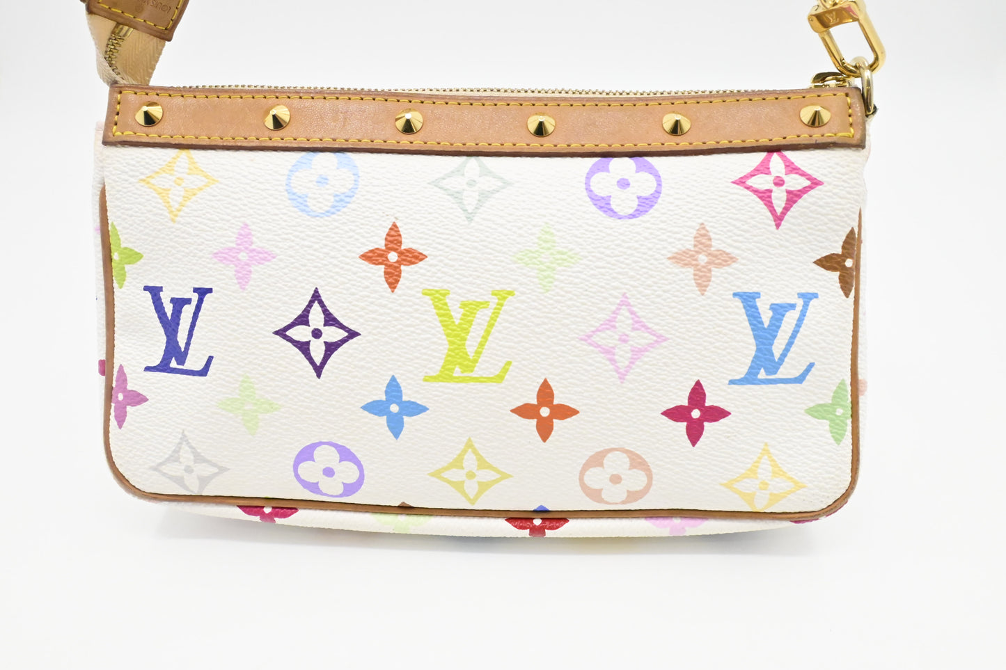 Louis Vuitton x Takashi Murakami Pochette Accessoires in White Multicolor Monogram Canvas