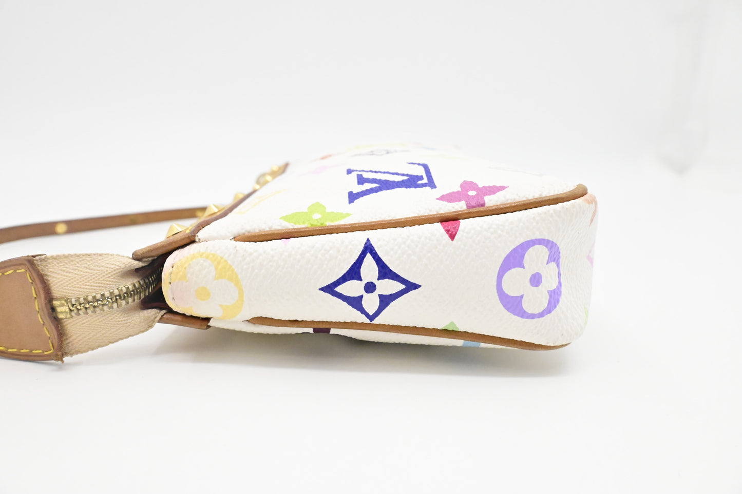 Louis Vuitton x Takashi Murakami Pochette Accessoires in White Multicolor Monogram Canvas