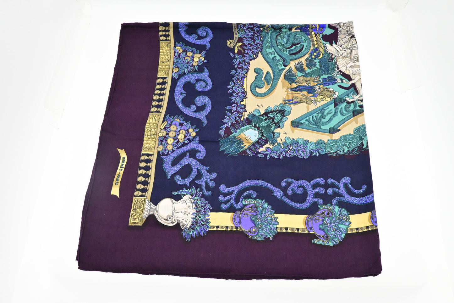 Hermes 'Le Paradis du Roy' Carre 140 in Purple Cashmere and Silk