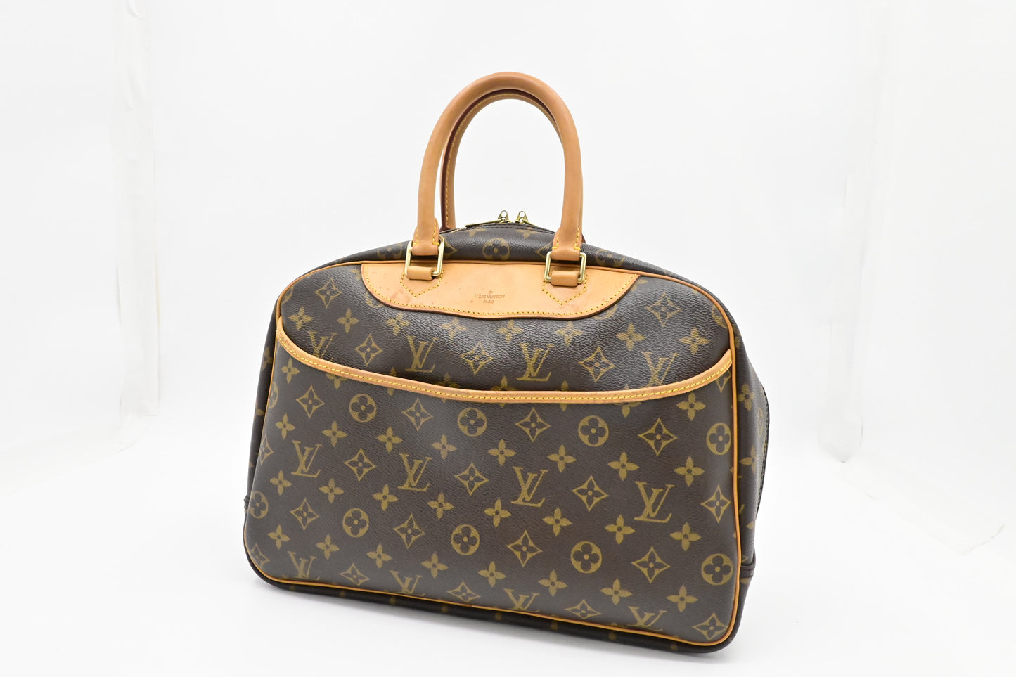 Louis Vuitton Deauville in Monogram Canvas