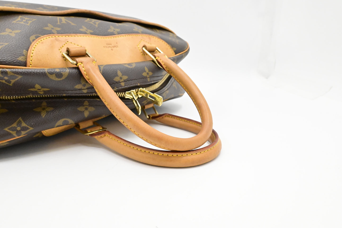 Louis Vuitton Deauville in Monogram Canvas