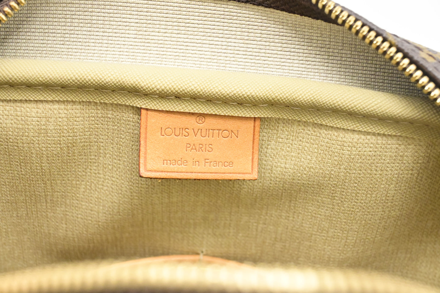 Louis Vuitton Deauville in Monogram Canvas