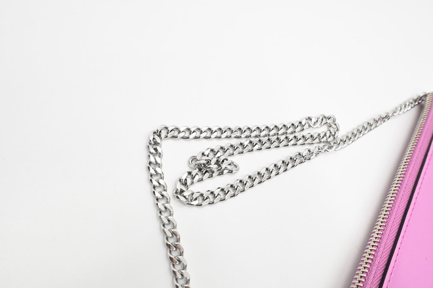 Louboutin Chain Shoulder Bag in Pink Patent Leather