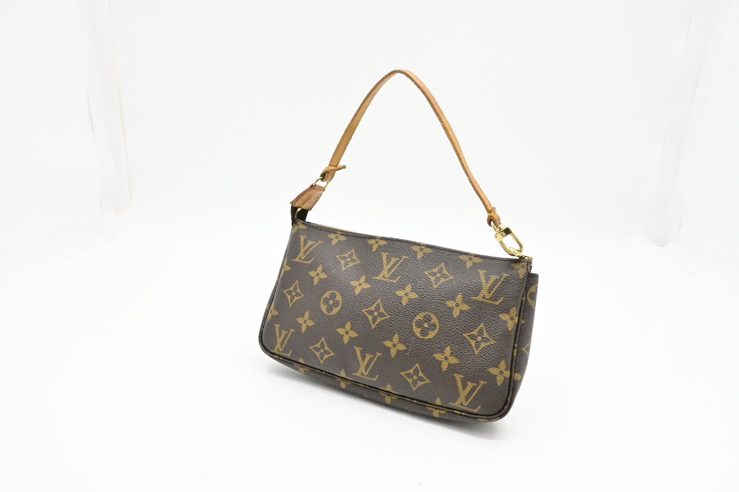 Louis Vuitton Pochette Accessoires in Monogram Canvas