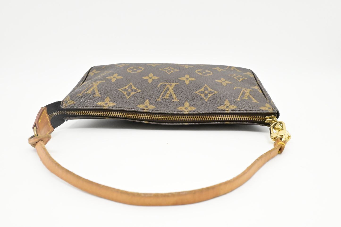 Louis Vuitton Pochette Accessoires in Monogram Canvas