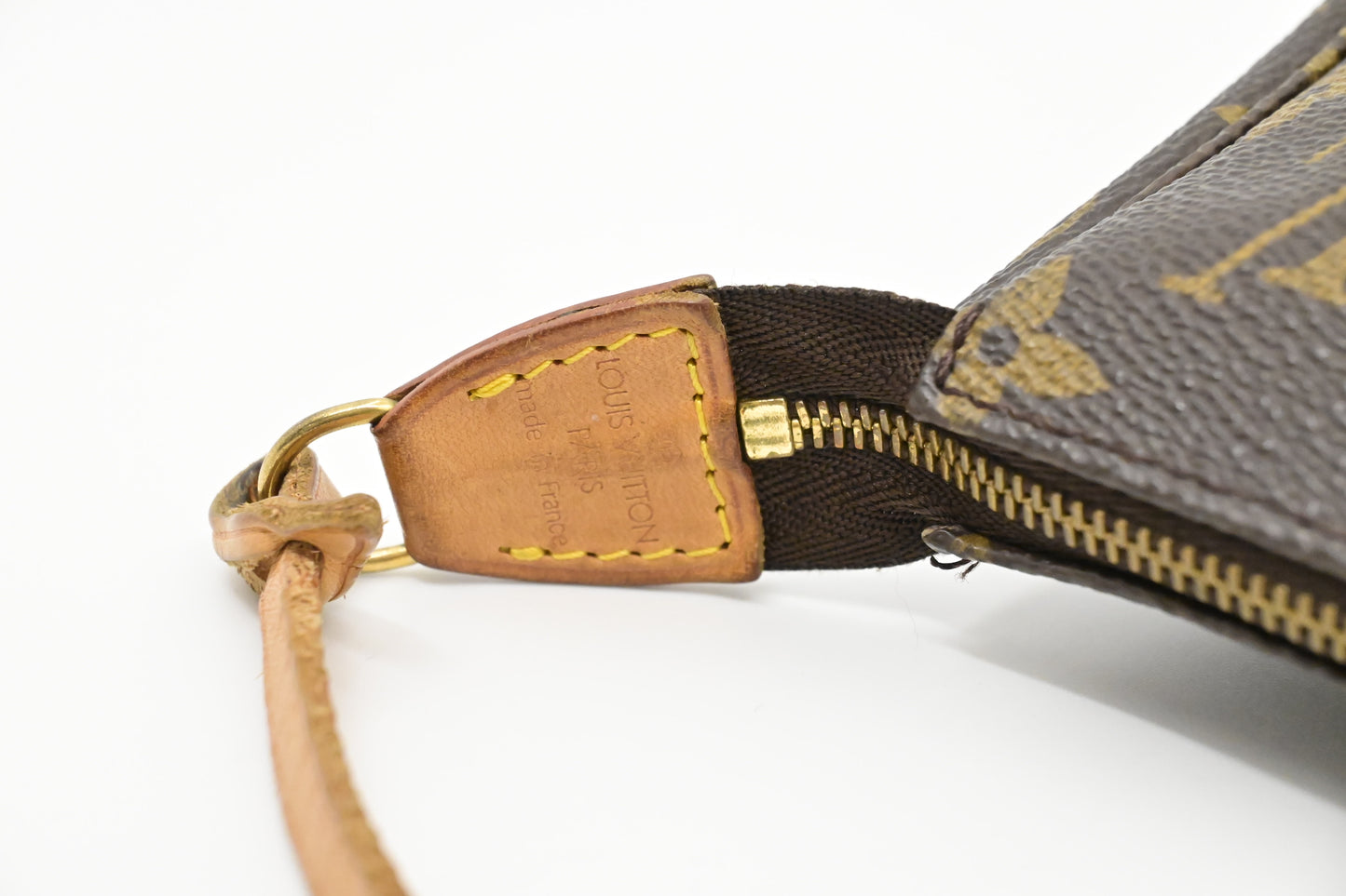 Louis Vuitton Pochette Accessoires in Monogram Canvas