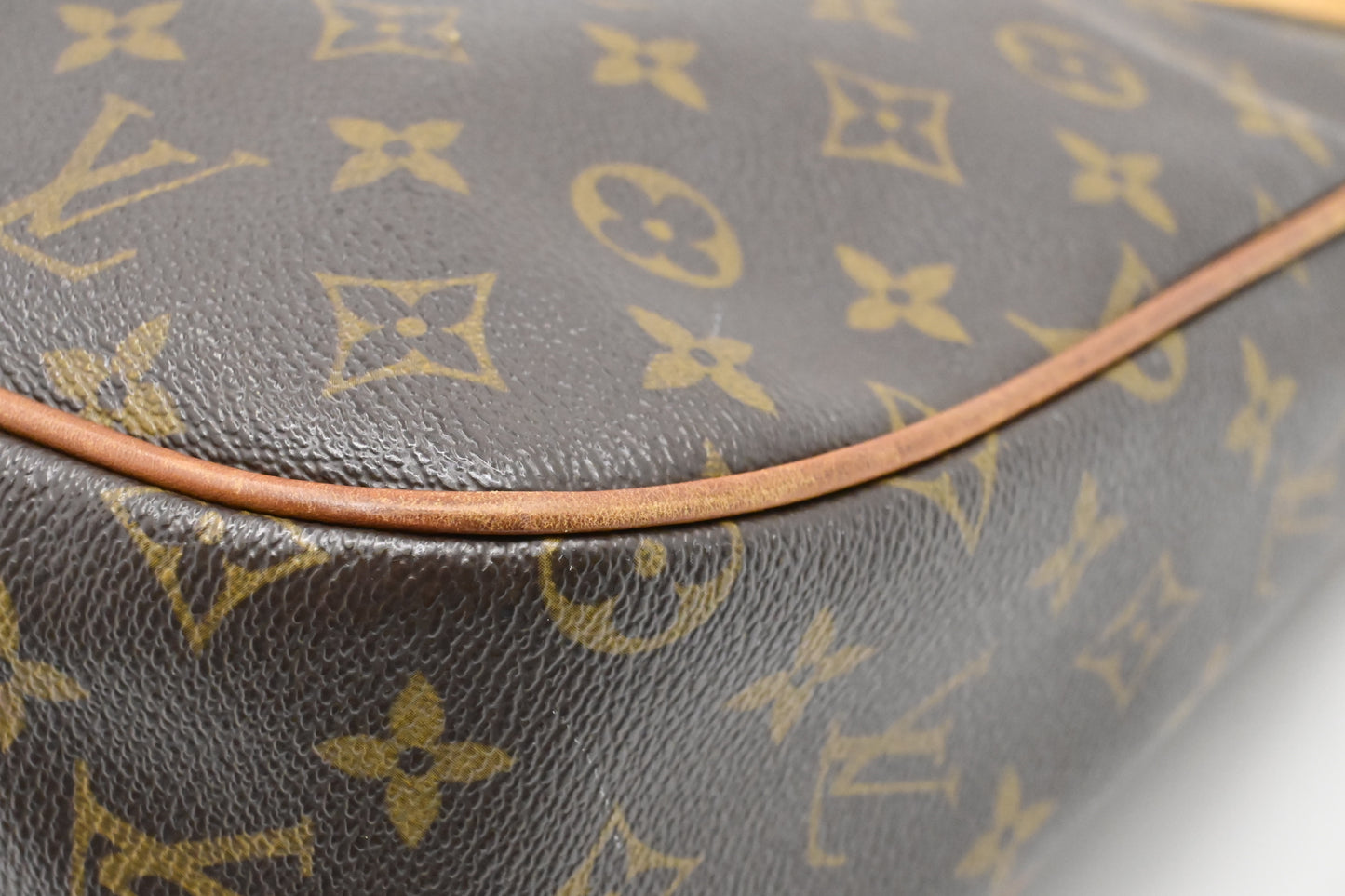 Louis Vuitton Hudson GM in Monogram Canvas