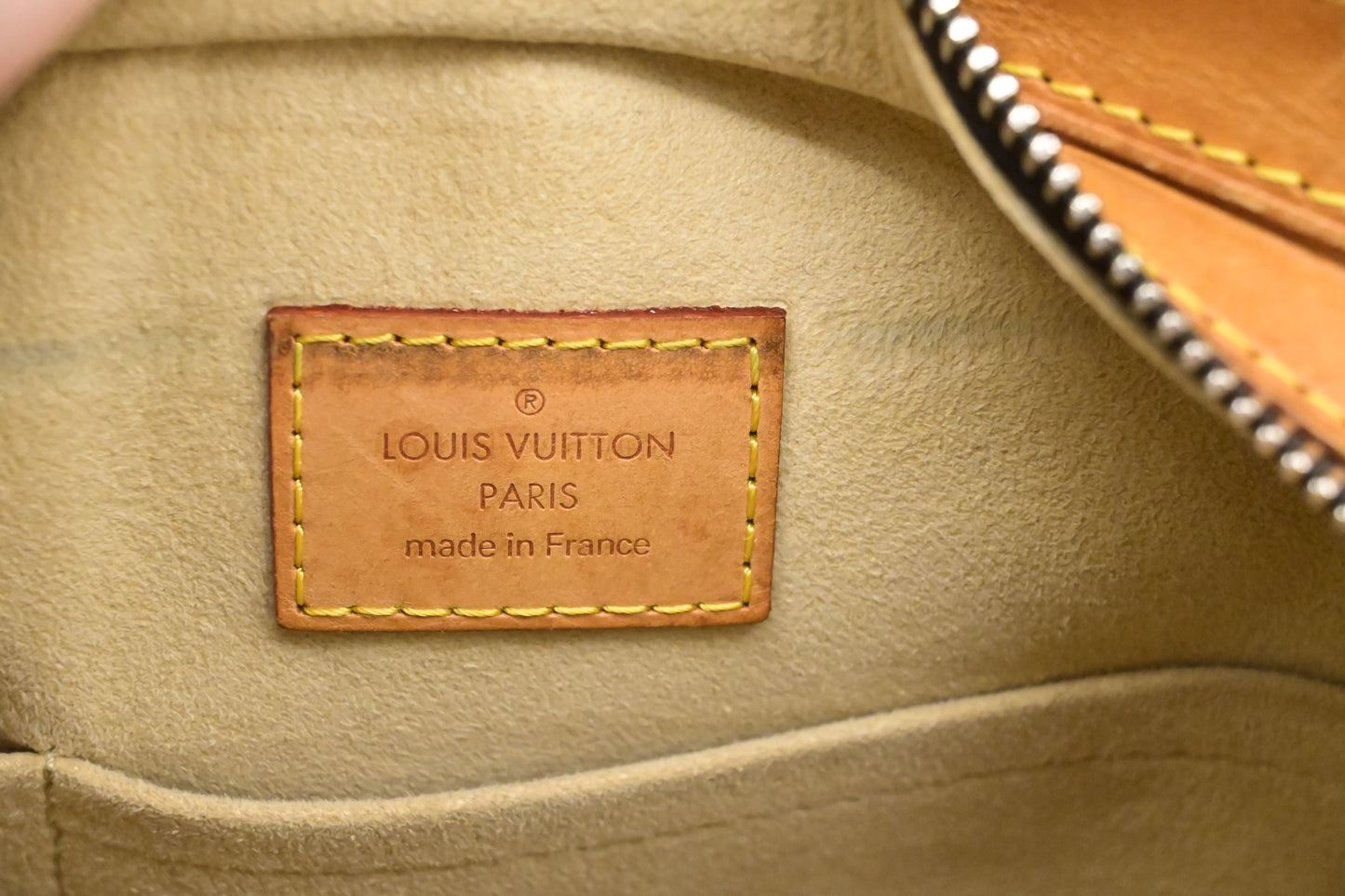 Louis Vuitton Hudson GM in Monogram Canvas