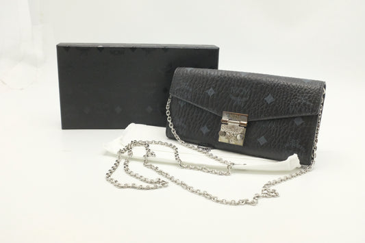 MCM Wallet on Chain in Black Visetos Canvas