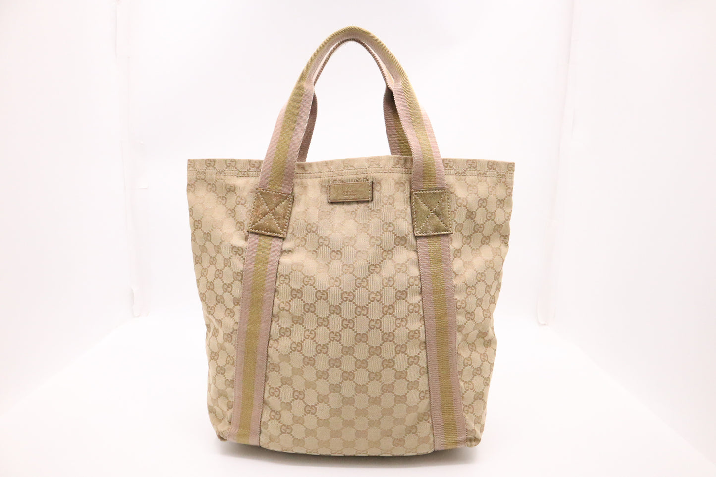 Gucci Tote in Beige GG Canvas