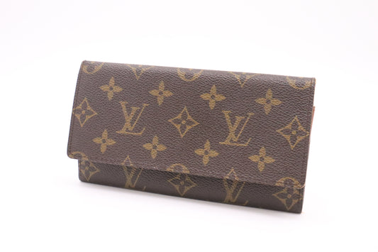 Louis Vuitton Yen Holder in Monogram Canvas