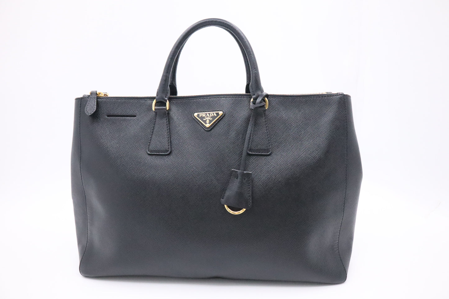 Prada Galleria Large in Black Saffiano Leather