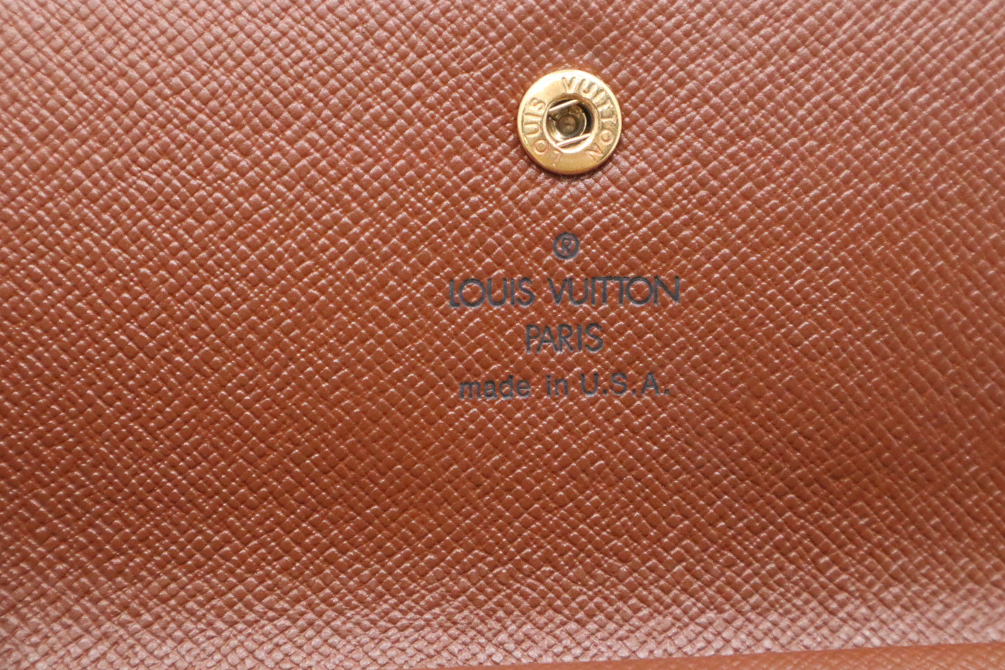 Louis Vuitton International Wallet in Monogram Canvas