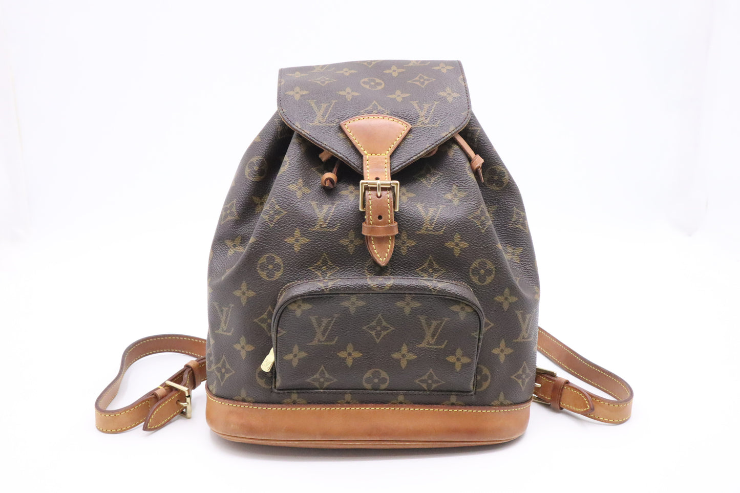 Louis Vuitton Montsouris MM in Monogram Canvas