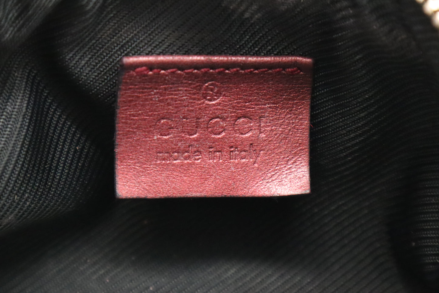 Gucci Cosmetics Pouch in Burgundy Guccissima Leather