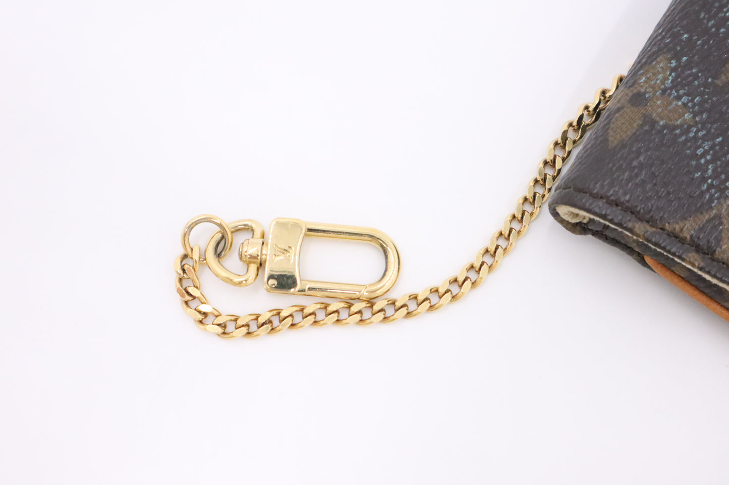 Louis Vuitton Phone Case in Monogram Canvas