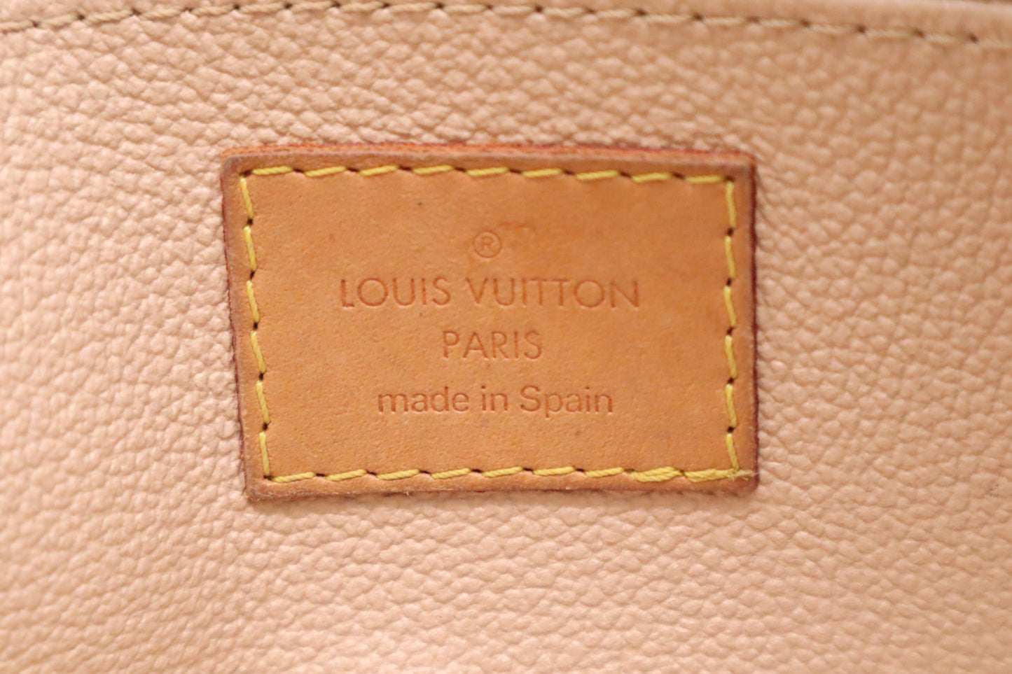 Louis Vuitton Pochette Cosmetics PM in Monogram Canvas