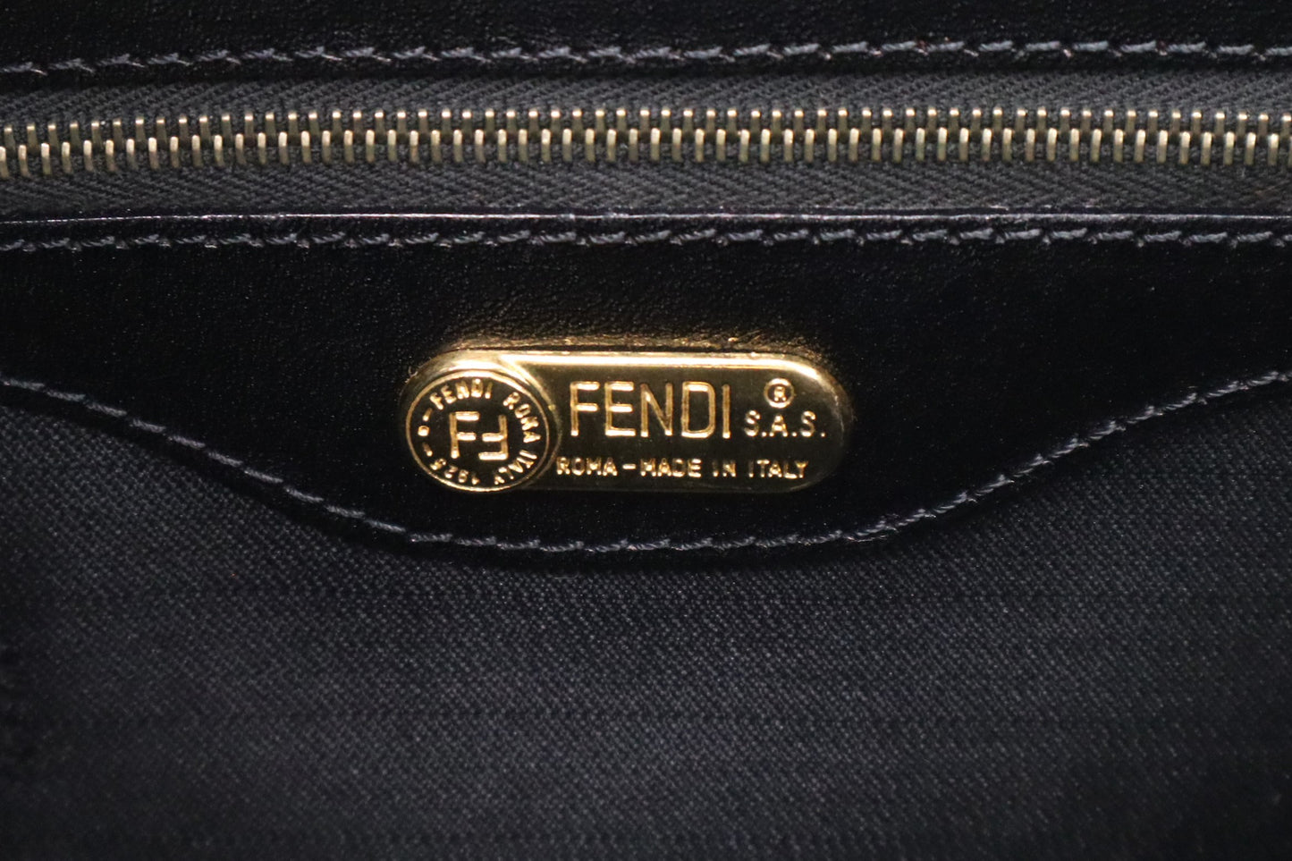 Fendi 2-Way Handbag in Black Leather