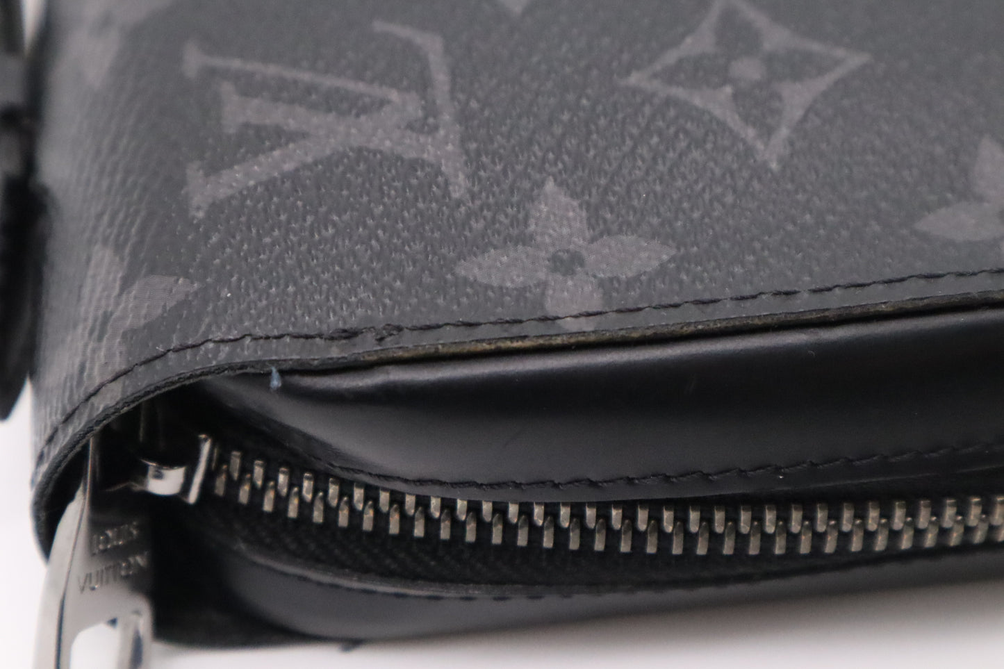 Louis Vuitton Zippy XL Wallet in Monogram Eclipse Canvas