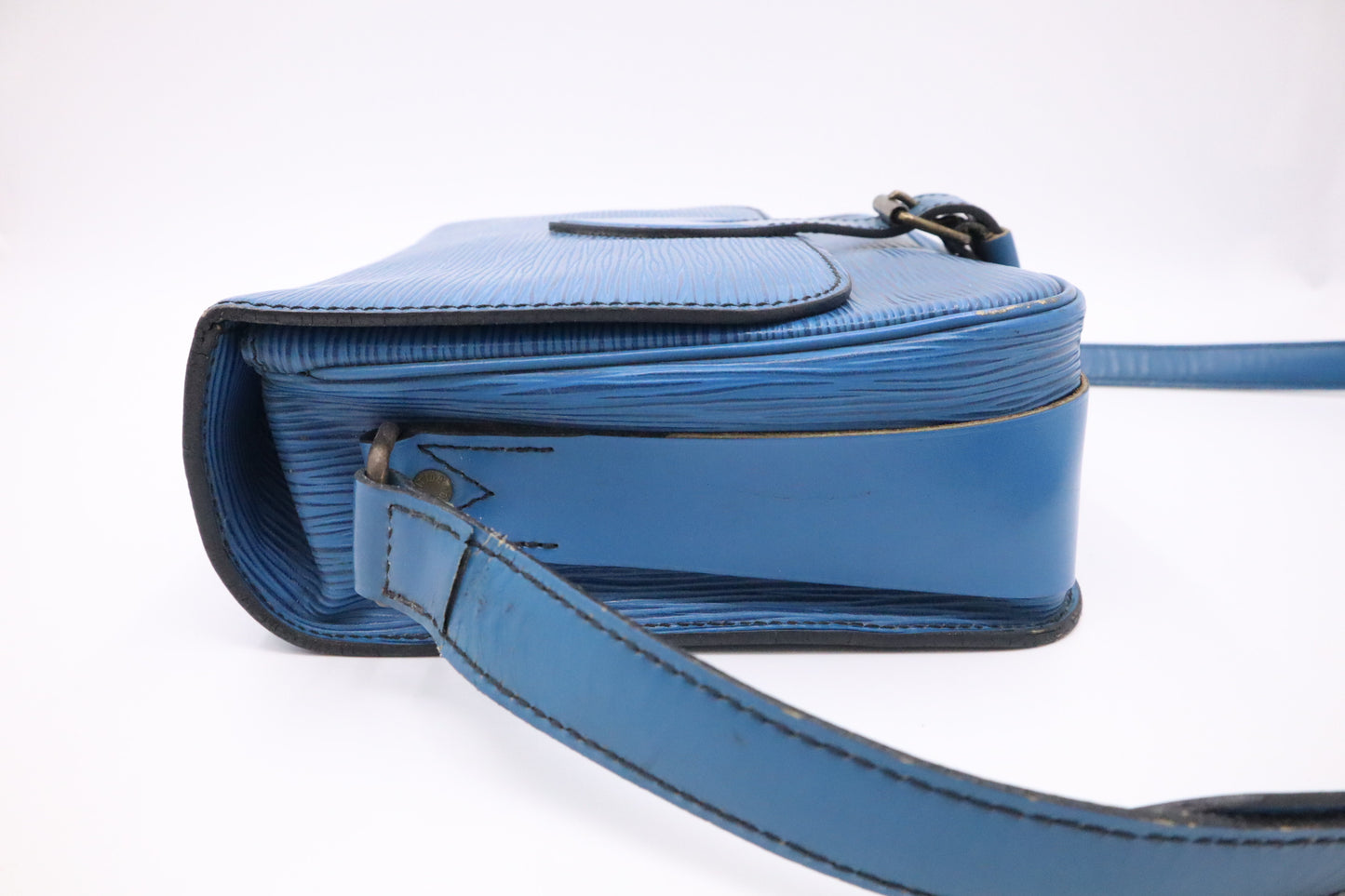 Louis Vuitton Cartouchiere MM in Blue Epi Leather